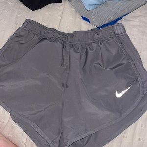 grey nike shorts